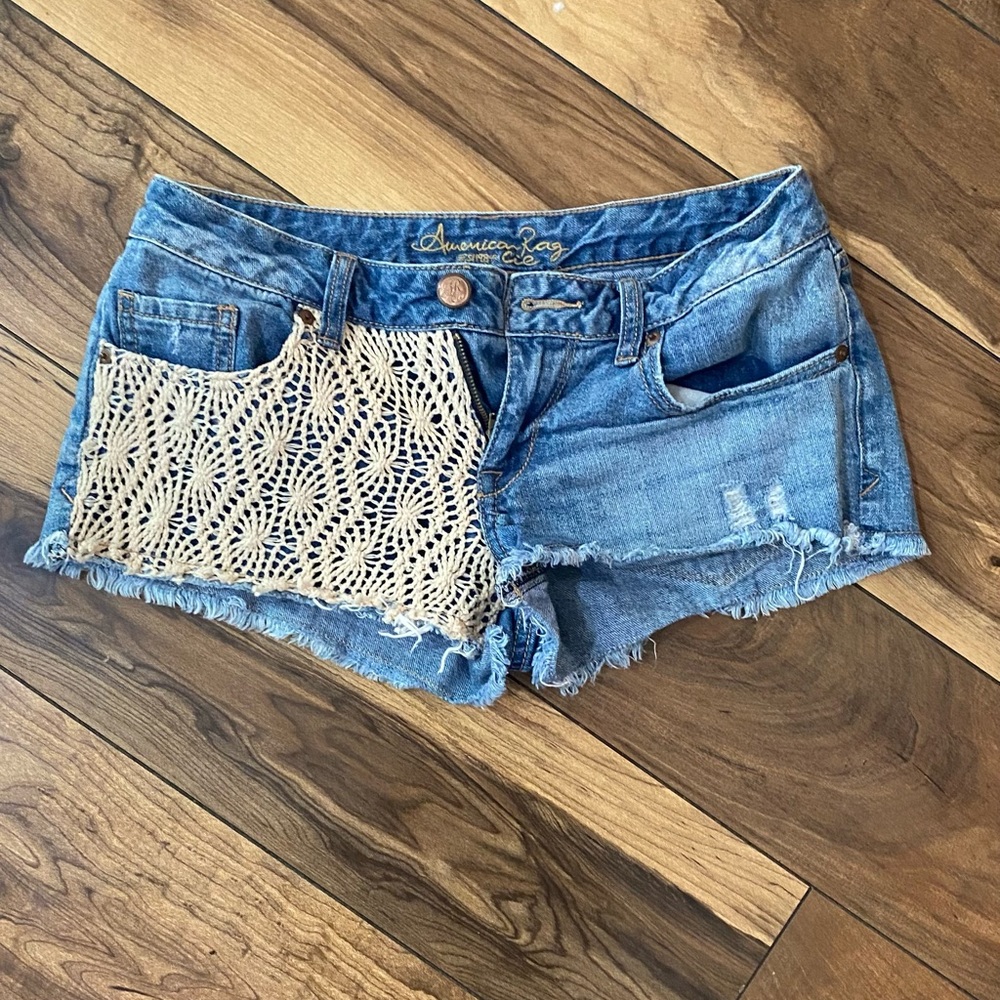 American Rag crochet jean shorts size 5